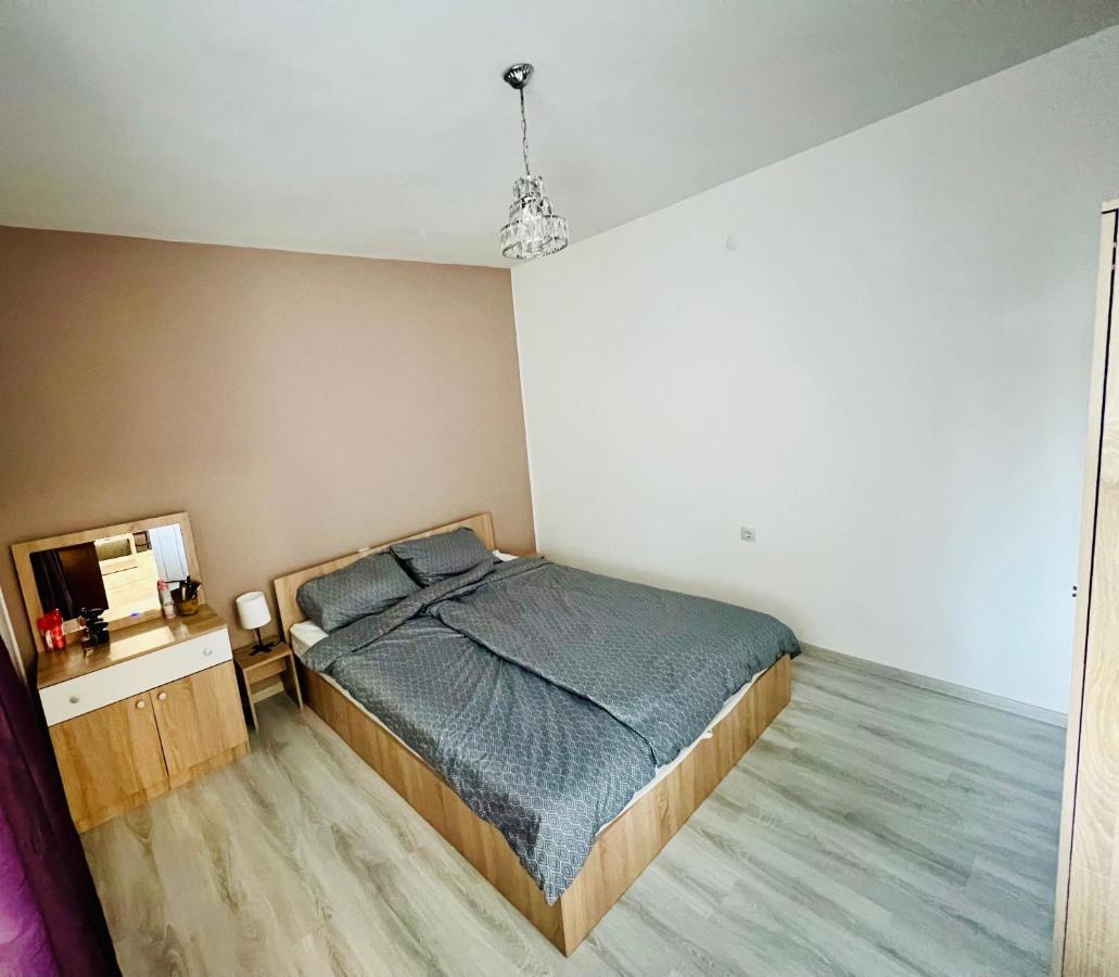 Midtown Apartment Kŭrdzhali Dış mekan fotoğraf