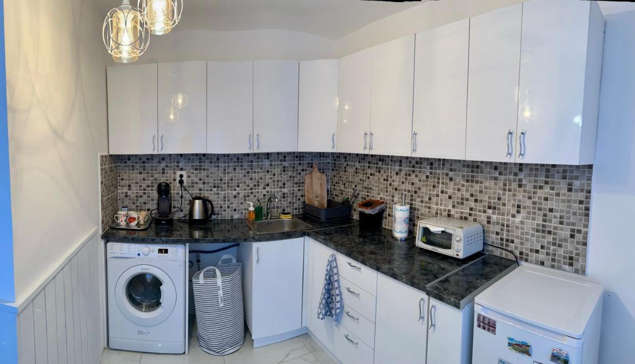 Midtown Apartment Kŭrdzhali Dış mekan fotoğraf